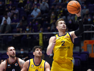 Hapoel Holon survives an overtime thriller to join Akademk in the F4