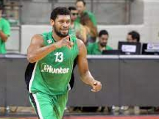 Tony Mitchell cleared to play at the Final 4
