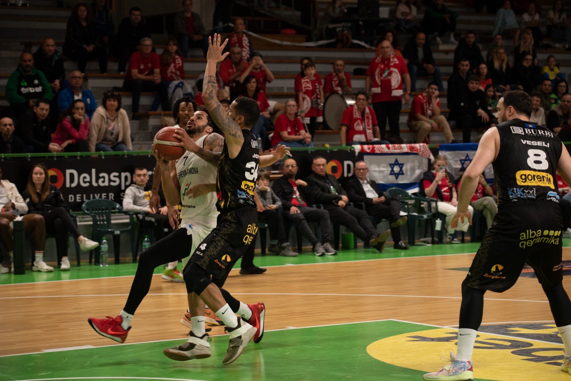 Photo gallery from the final