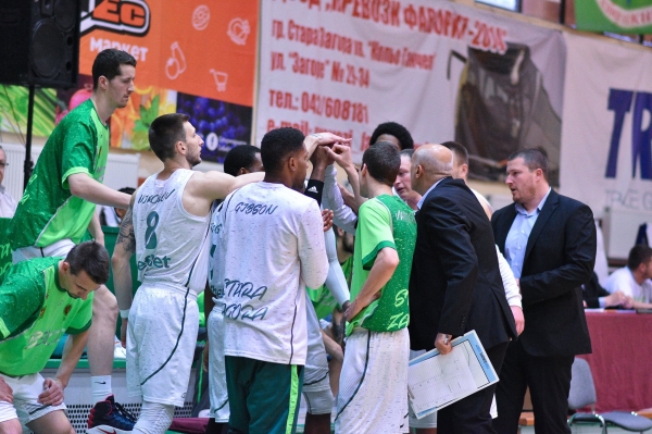 Domestic leagues: Beroe is one step away from the finals