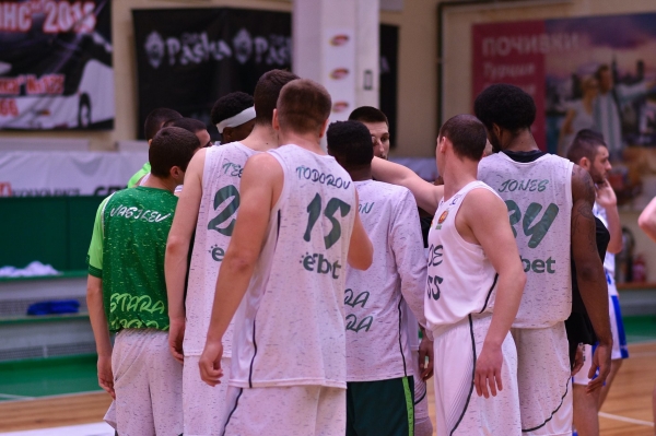 Domestic leagues: Beroe completes another playoff sweep 
